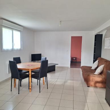 Appartement 2 pièces Boucau disponible à la Location