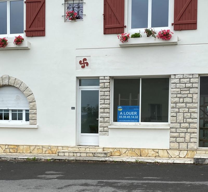 Local  pièces St lon les mines disponible à la Location